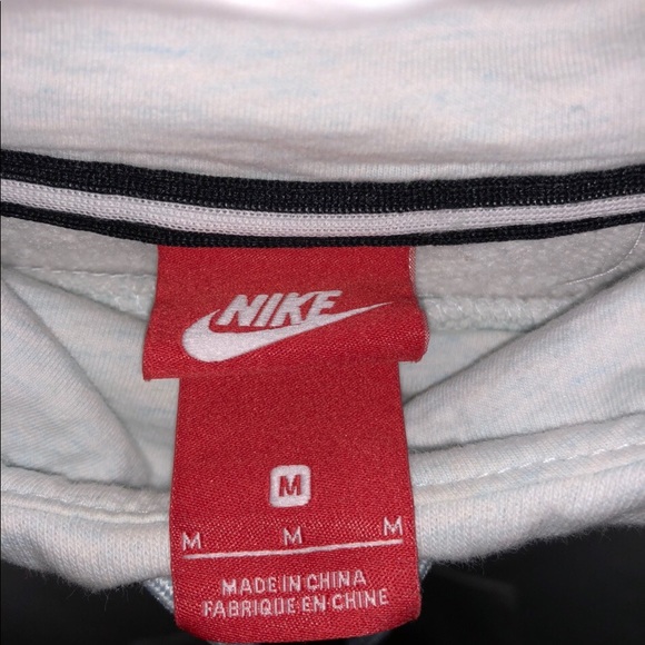 light blue nike sweatshirt - Picture 3 of 4